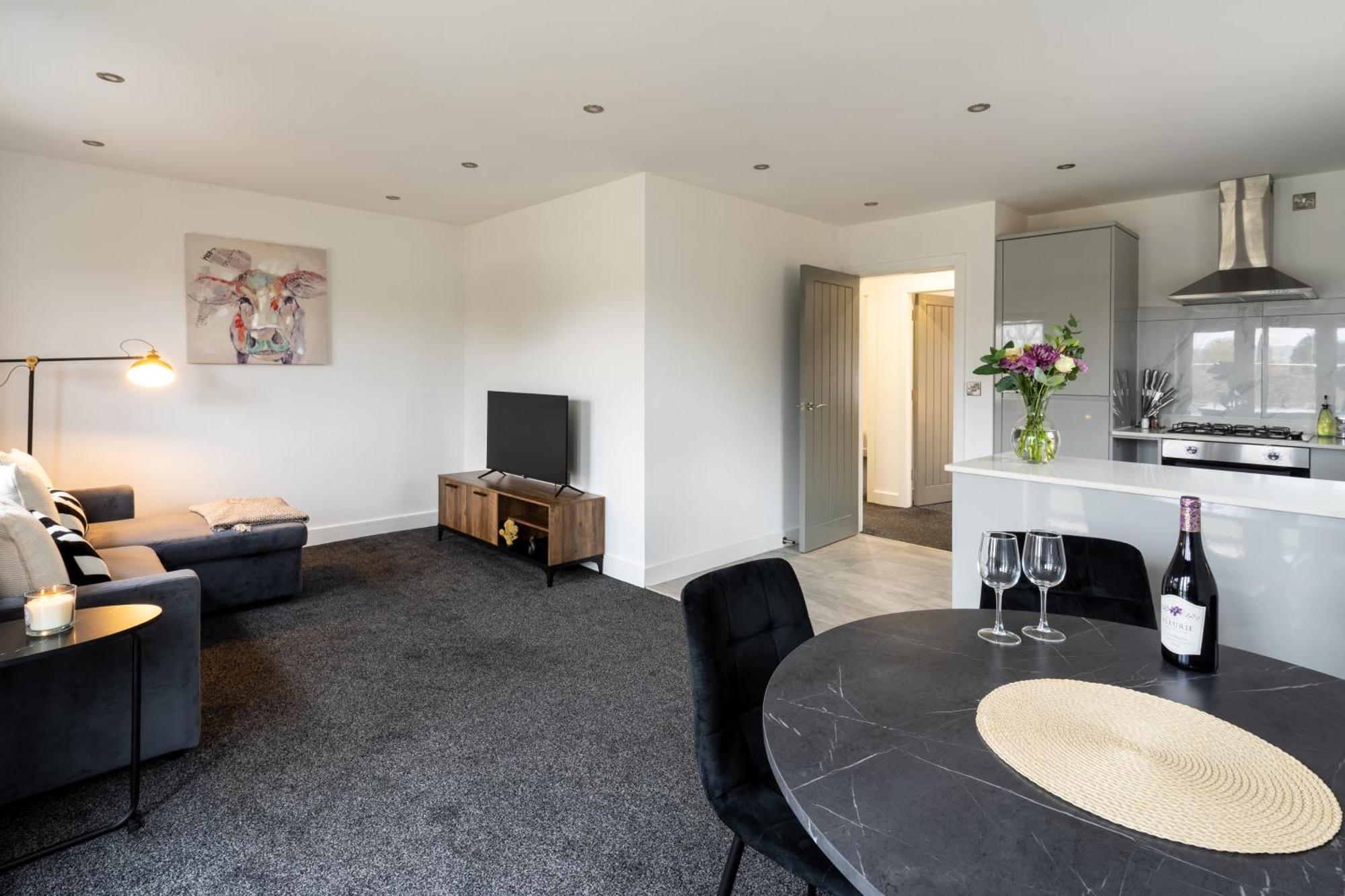 Modern 2-Bed Apartment With Balcony, Close To Oxford City Centre With Free Parking Exterior photo